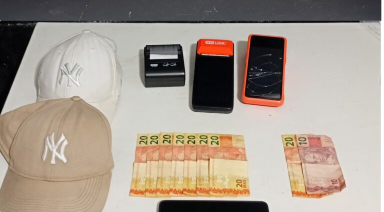 Dupla é presa em flagrante após sequência de roubos em Itajaí