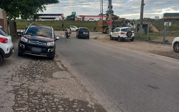 Motorista embriagado atinge motocicleta e deixa mulher ferida em Itajaí