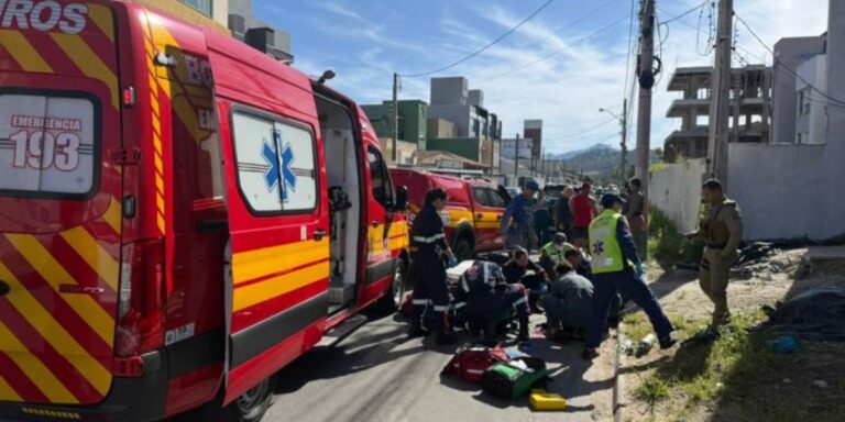 Grave acidente entre patinete e carro deixa homem com traumatismo craniano em Camboriú