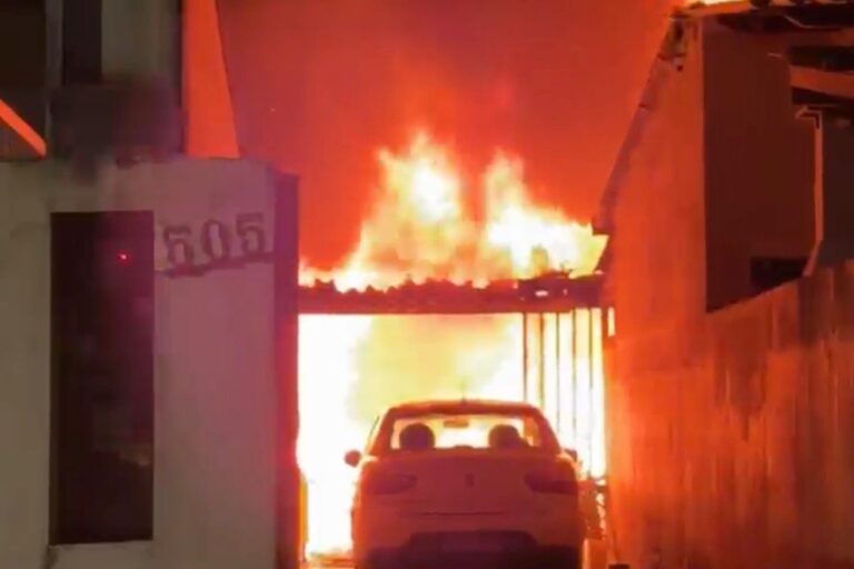 Chamas destroem residência no São Domingos e causam prejuízo em Navegantes