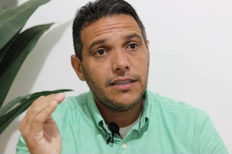 Prefeito afastado de Balneário Piçarras deixa a prisão após decisão do STJ