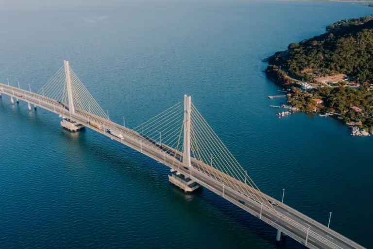 Ponte Anita Garibaldi é interditada para reparo emergencial e altera trânsito na BR-101