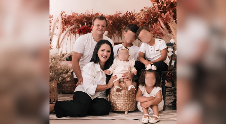 “Não sei como vou viver sem vocês”: mãe se despede do marido e dos dois filhos após acidente
