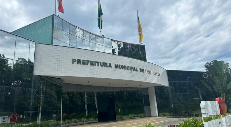 Fortes chuvas fazem Luiz Alves suspender aulas nesta segunda-feira