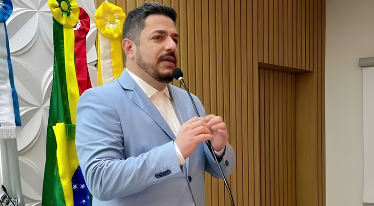 Prefeito de Penha tem cassação em 3 a 0 no TSE, mas julgamento é interrompido