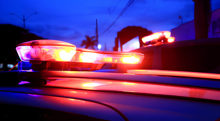 Homem é preso após morder o rosto da esposa e ameaçá-la com faca em Navegantes