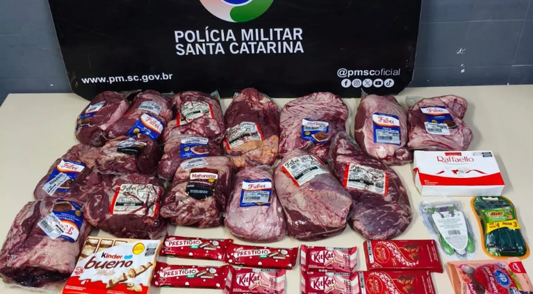 Jovem de 19 anos é preso suspeito de furtar R$ 1,6 mil em carnes e produtos de supermercado